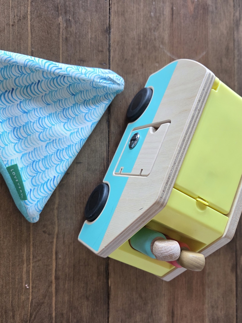 Love Every Wooden Camper Set.